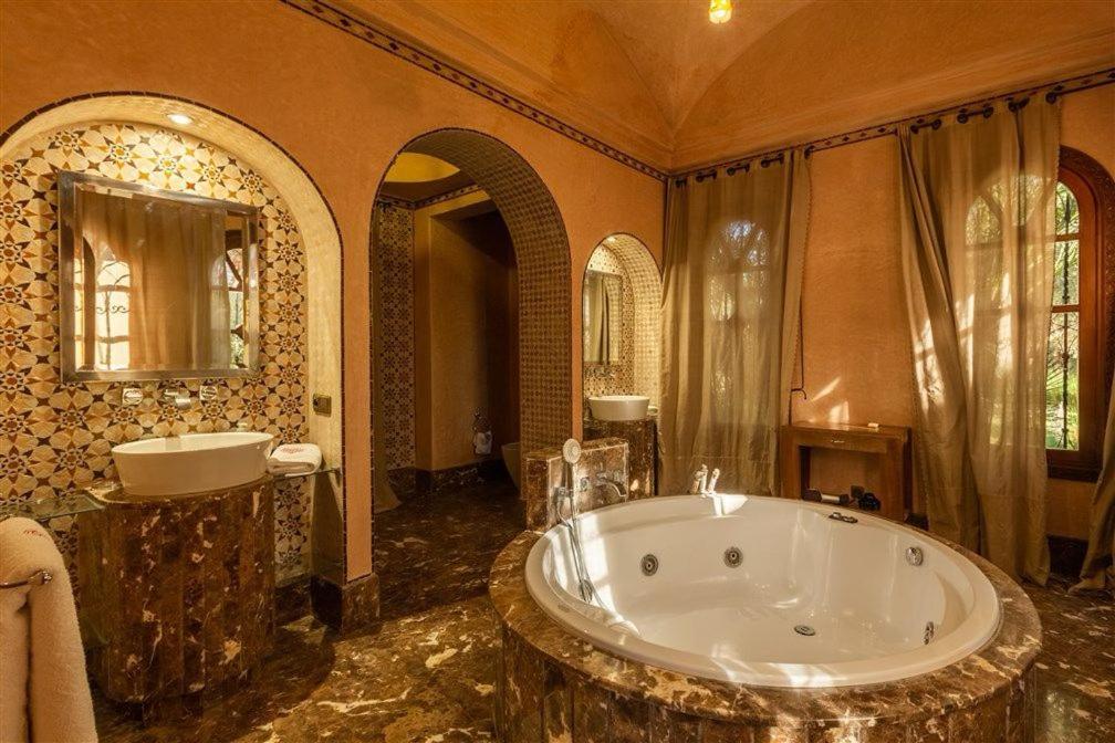 Palais Farah Hotel Marrakesh Exterior foto